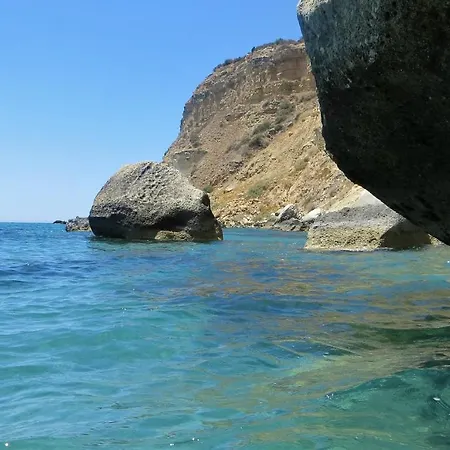 Chariandry Court بيسوري