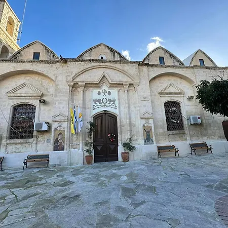 Chariandry Court Lejlighed *