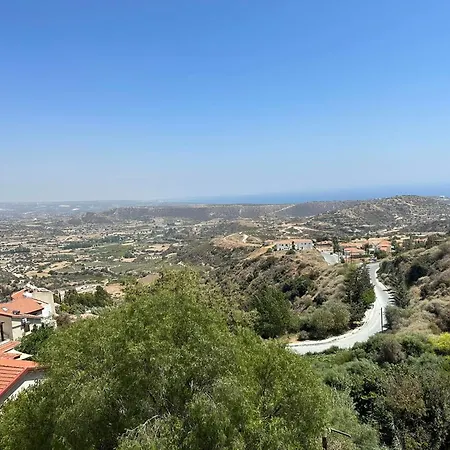 Apartment Chariandry Court *