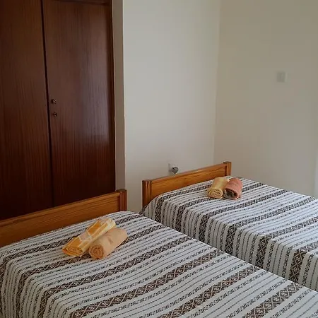 Chariandry Court بيسوري