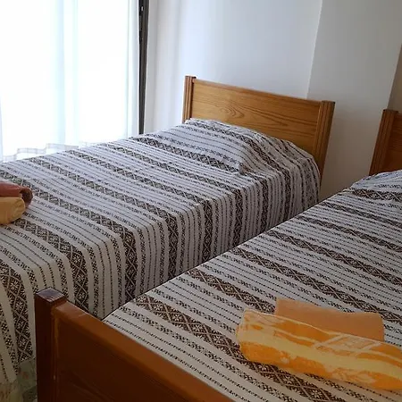 Chariandry Court بيسوري