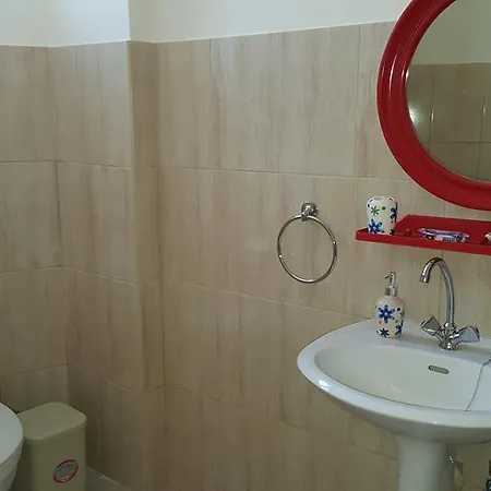 Chariandry Court * Pissouri