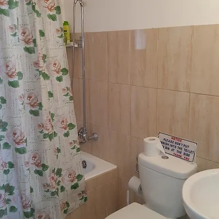 Chariandry Court * بيسوري