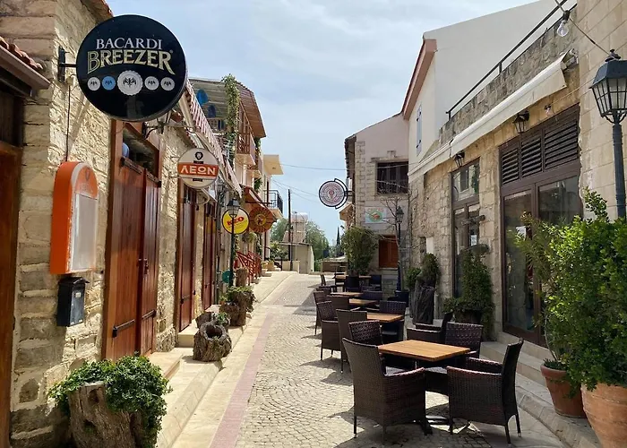 Chariandry Court * Pissouri