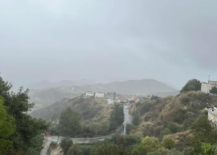 Chariandry Court Apartmán