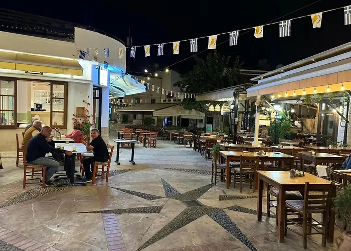 Chariandry Court Apartmán *