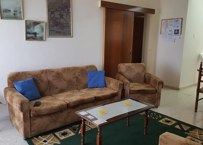 Chariandry Court Apartmán